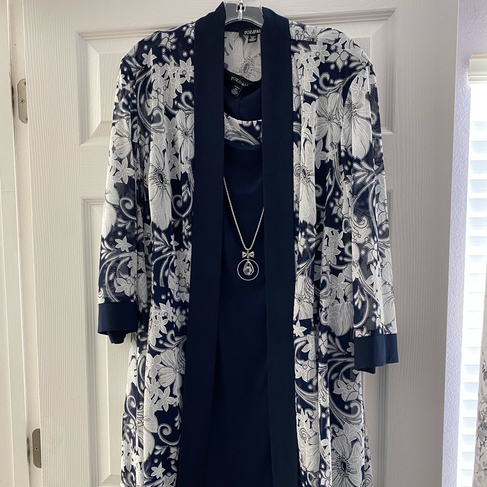 Fox & Ali 2 pc dress size 22